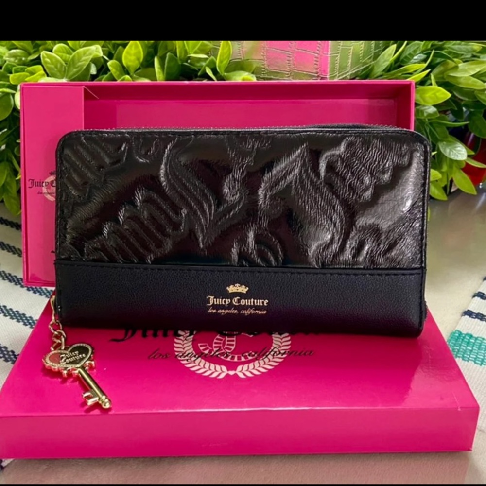 JUICY COUTURE DELUXE WALLET
